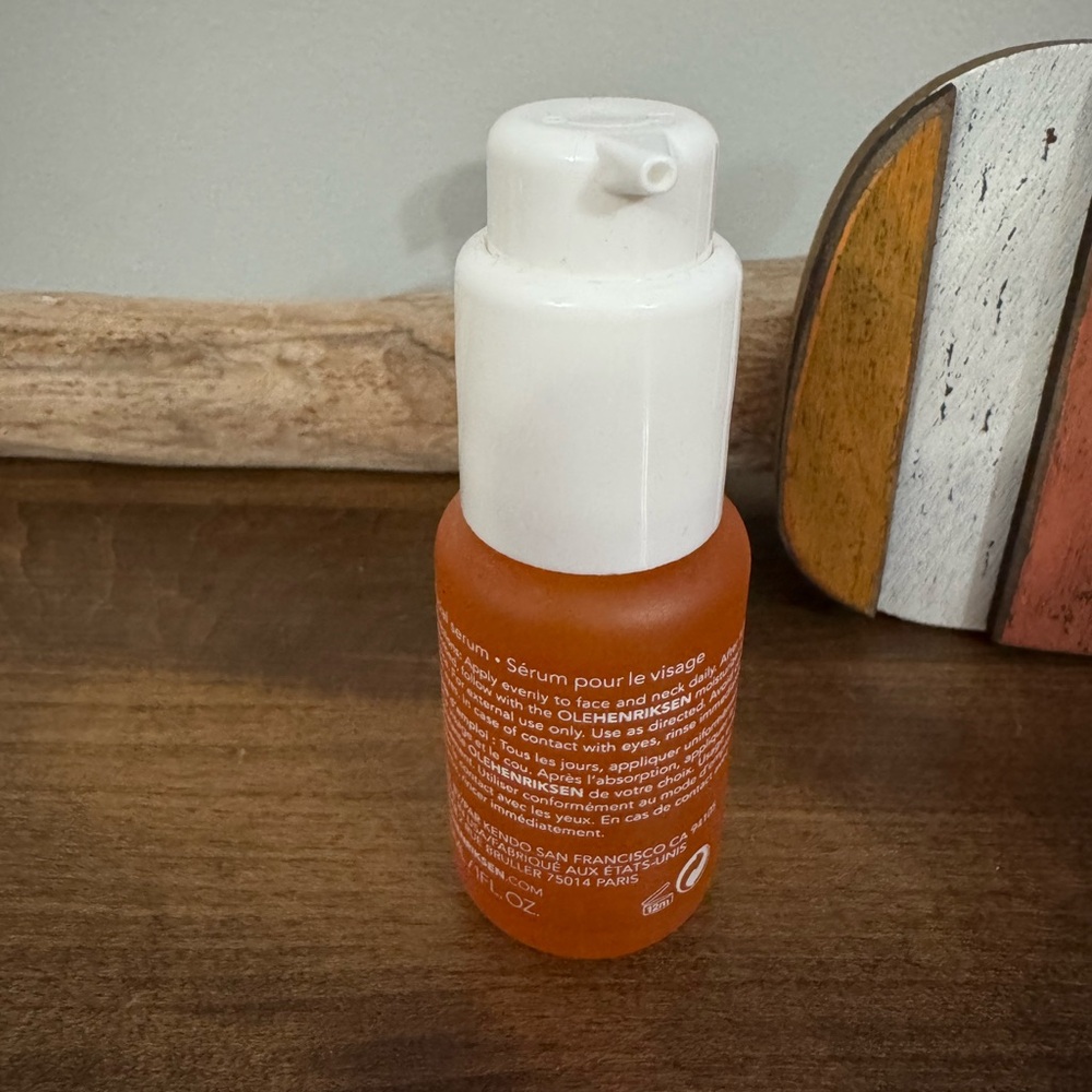 SALE Ole Henriksen Truth Serum Vitamin C Brightening Serum - 🍊 NWT - Picture 2 of 5